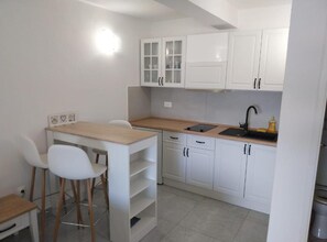 Private kitchen - Comfort Apartments Lumbarda (Lumbarda)