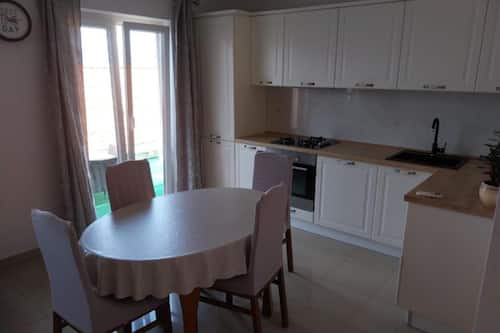Apartamento (TwoBedroom Apartment With SeaView) | Comedor