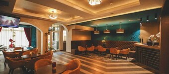 Decenija Hotel & Restaurant