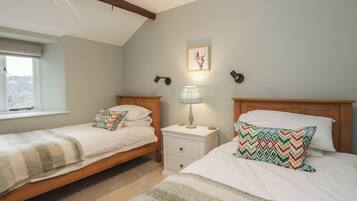 2 bedrooms, individually decorated, individually furnished, free WiFi