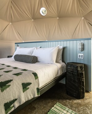 Unclassified image, 3 of 8, button - North Peak Dome - Sleeps 2 - Enjoy a stunning night under the stars when you stay in one of our Geodesic Domes. With high ceilings and plenty of room to spare, all include access to our clean and modern luxury bathhouses. These domes are ideal for co (Cloverdale)