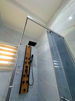 Shower, towels, soap, toilet paper - East Legon Hills 3-bedroom townhome in enchanting with back up electricity (East Legon Hills, Accra)