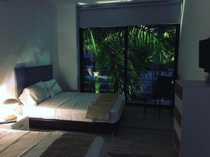 스탠다드 트윈룸, 발코니, 시내 전망