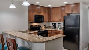 Unclassified image, 2 of 18, button