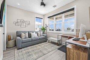 TV - Sea Breeze Bliss Vacation Home (Fort Myers Beach)