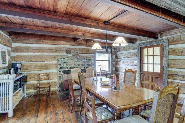 Dining - 3+ Picturesque Acres! Historic Lexington Farmhouse (Lexington)