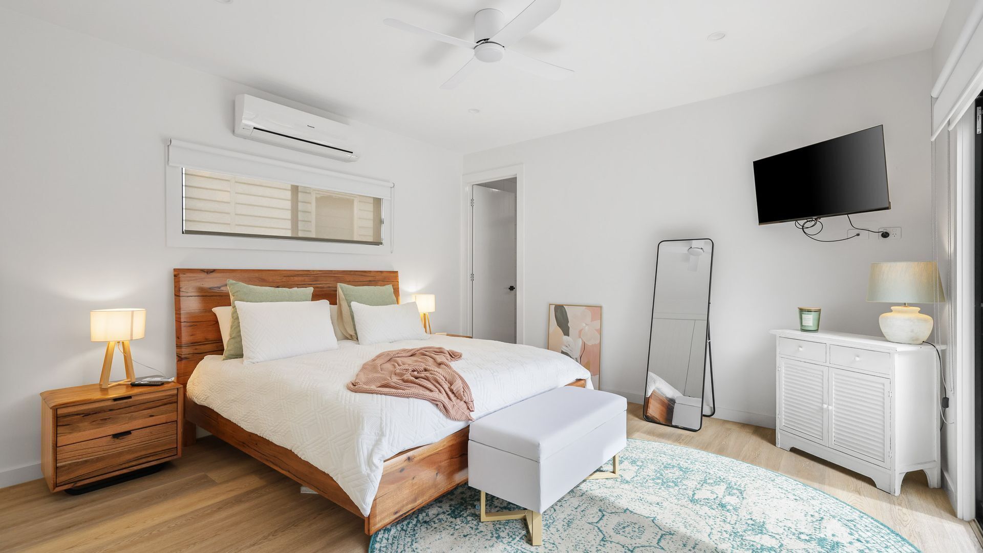 Iron/ironing board, Internet