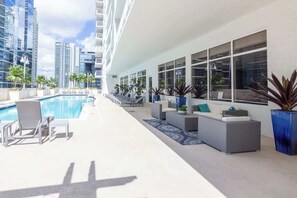 Pool - 32nd Floor Brickell Condo with Bay Views & Balcony (Miami)