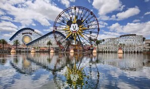 Unclassified image, 2 of 6, button - Spacious studio with AC (Santa Ana)