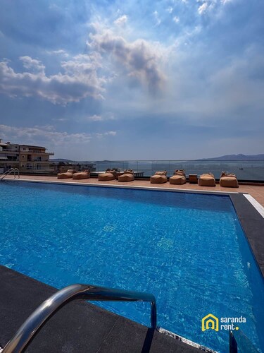 BRAND NEW "Terracotta" – Adults Only (+16)