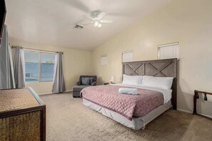 Iron/ironing board, WiFi, bed sheets - Modern 4BR Retreat with Game Room, Backyard & BBQ (Avondale)