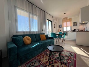 TV - Diana - Peaceful Escape (Sarandë)