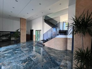 Interior - Diana - Peaceful Escape (Sarandë)