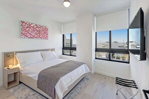 2 bedrooms, iron/ironing board, WiFi, bed sheets - Luxury 2BR In Miami Worldcenter -  Resort Amenities (Miami)