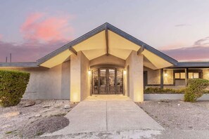Exterior - Spacious Camelback View Home with Pool & Firepit (Paradise Valley)