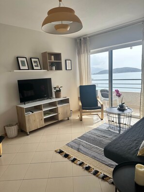 TV - Roxy - Sunlight Stay (Sarandë)