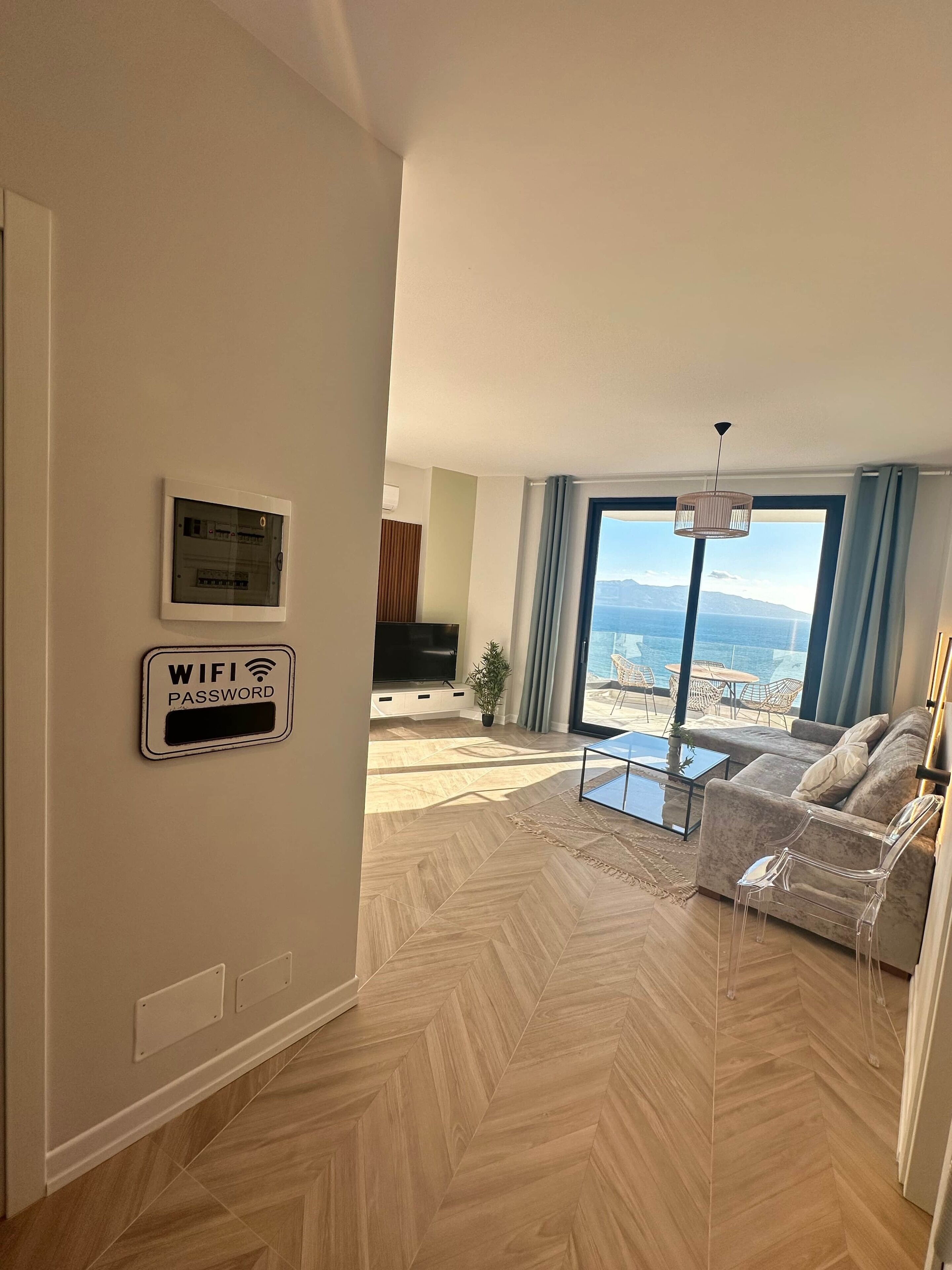 Vivien - Corfu View Residence - Saranda