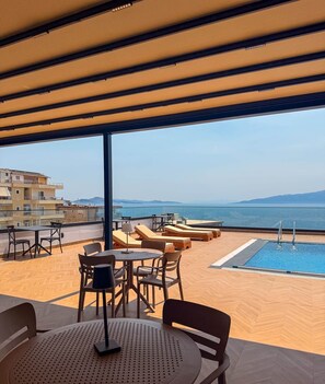 Pool - "Black Coral" – Adults Only (+16) (Sarandë)