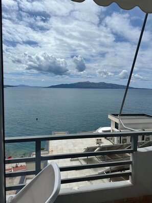 Property grounds - Emily - Bougainville Panorama (Sarandë)