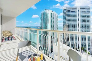 Photo non classée, 3 sur 28, bouton