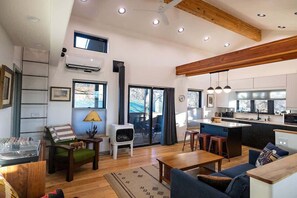 TV, fireplace - Cozy 2BR Retreat w/Pizza Oven, Fire Pit & Loft (Flagstaff)