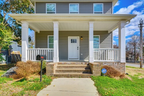1 Mi to Downtown Greensboro: Newly Built Home!