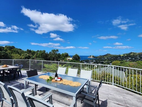 Cathedral Cove Retreat