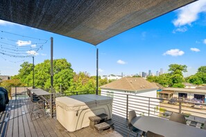 Unclassified image, 4 of 28, button - Modern container style guest house with shared hot tub, BBQ, dog friendly (Houston)