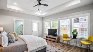 2 dormitorios, tabla de planchar con plancha, Internet y ropa de cama