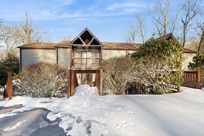Exterior - Cozy Mountain Retreat w/ Fireplace & Scenic Balcony (Sugar Mountain)