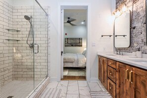 Hair dryer - High-End Historic Loft | Premium DT Stay (Knoxville)