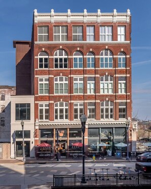 Exterior - High-End Historic Loft | Premium DT Stay (Knoxville)