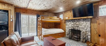 Cozy studio cabin w/ seasonal mountain views, wrap-around deck, window a/c, bbq