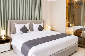 Deluxe Double Room, City View