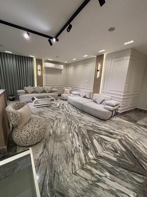 Unclassified image, 5 of 25, button - Stay inn 51 (Sheikh Zayed)