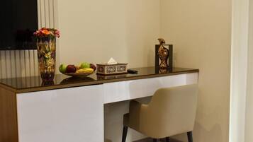 Quarto casal ou duplo luxo, vista para a cidade | Parte interna