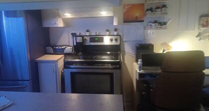 Spacieux 2 1/2 rénové
Peux loger 3 personnes