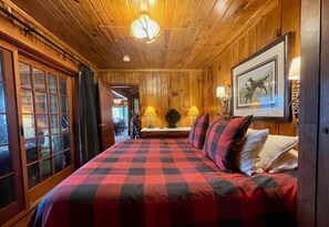 5 bedrooms, free WiFi, bed sheets - Arrow Head Lodge (Hague)