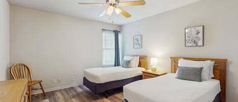 2 bedrooms, iron/ironing board, internet, bed sheets