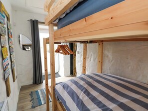 2 slaapkamers, individueel gedecoreerd, individueel gemeubileerd