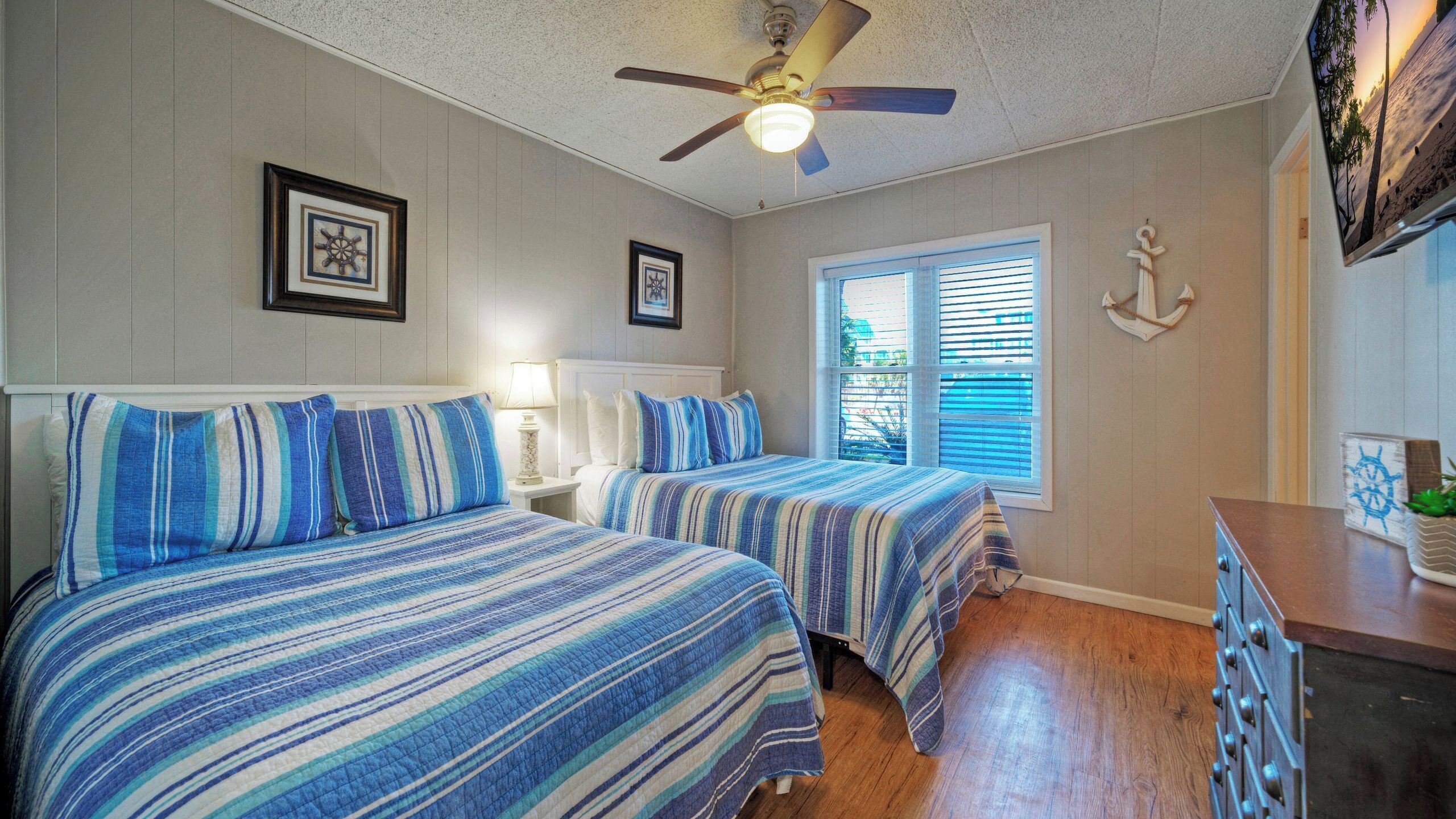 Apartment (2 Bedrooms) | 2 bedrooms, bed sheets