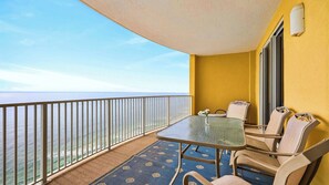 Interior - Gulfview Haven by Avantstay Beachfront Condo + Pool + Hot Tub + Spa + Near Pier Park (Panama City Beach)