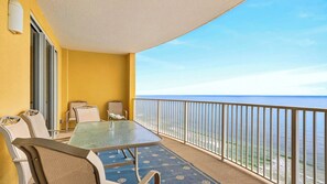 Interior - Gulfview Haven by Avantstay Beachfront Condo + Pool + Hot Tub + Spa + Near Pier Park (Panama City Beach)