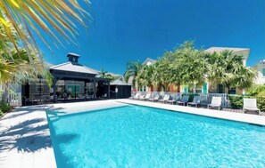Pool - BEACH THERAPY: Lovely Spacious and Comfortable Coastal Family Retreat (Rockport)