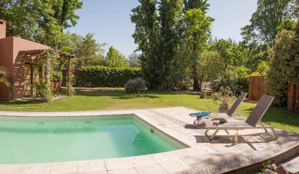 Piscina externa sazonal