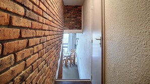 Interior - Ski-in/ski-out & foot of the slopes, 2nd floor, balcony, tv, ski locker, 28m², Les Menuires (Les Menuires)