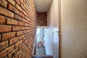 Interior - 200m from resort center, 2nd floor, balcony, tv, ski locker, 28m², Les Menuires (Les Menuires)