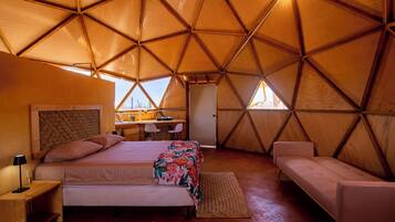 1 bedroom, internet, bed sheets