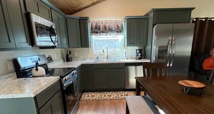 Whitetail Woods-5 acres, 3-bedroom house, Ozark National Forest, Clarksville AR