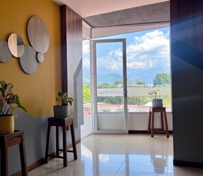 Interior - Apartment Loft Overlooking the Andes Cordillera (Armenia)